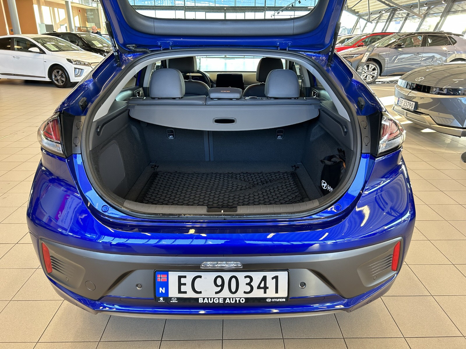 Hyundai IONIQ