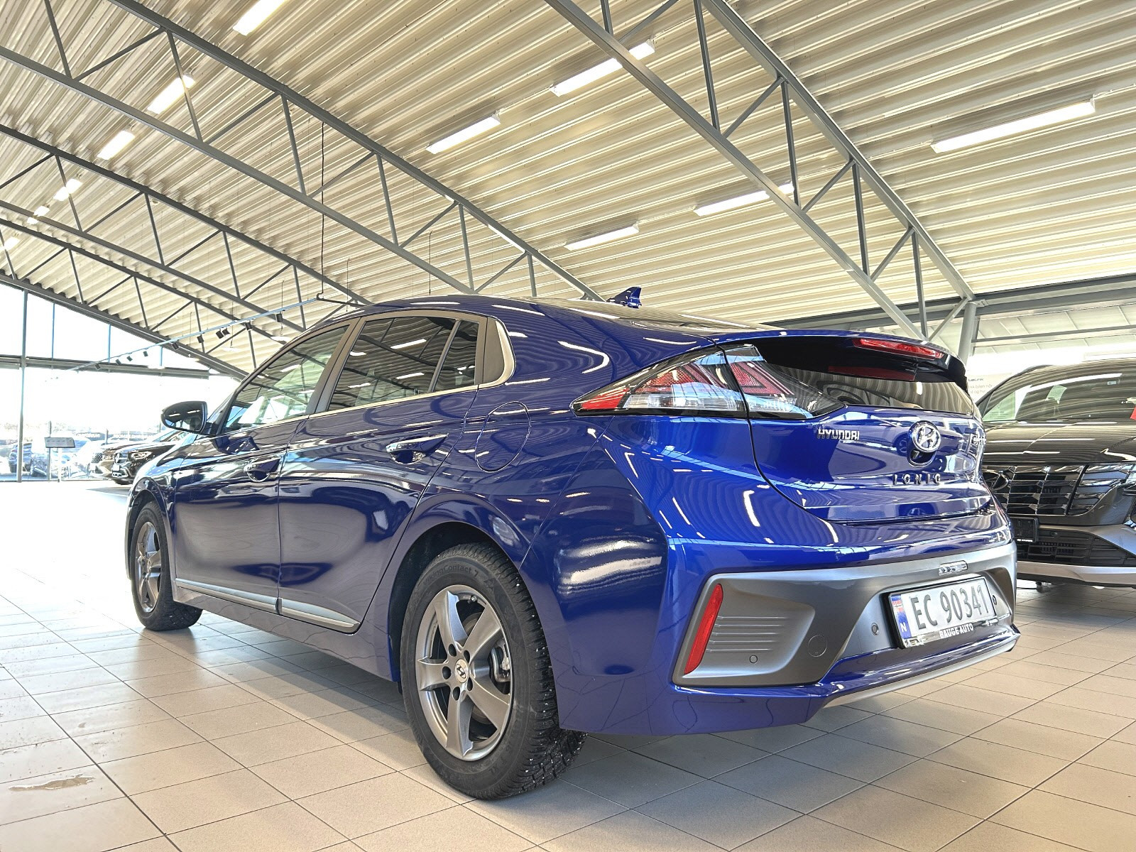 Hyundai IONIQ