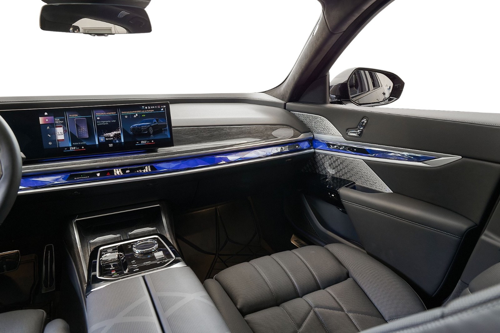 BMW i7