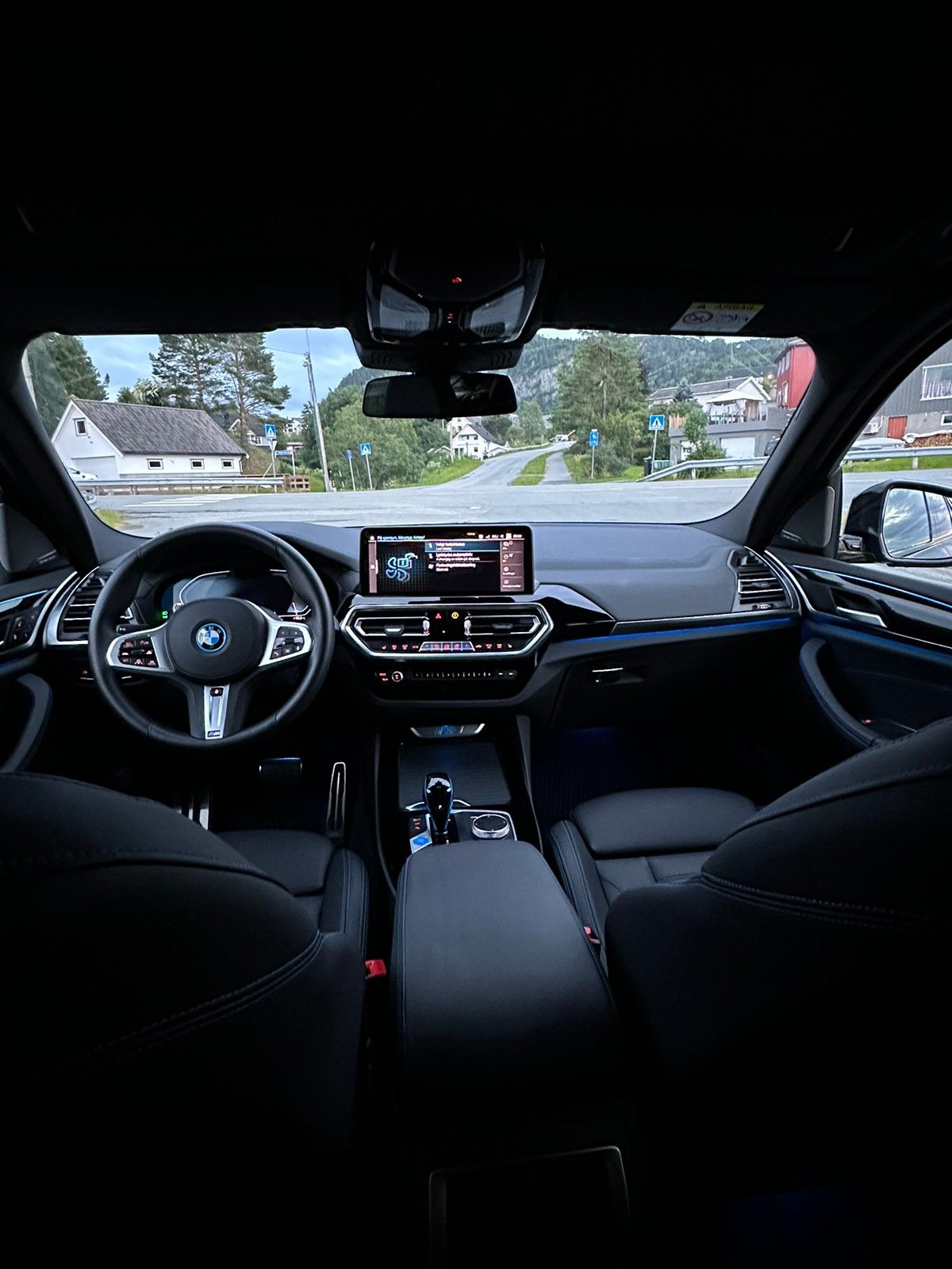 BMW iX3