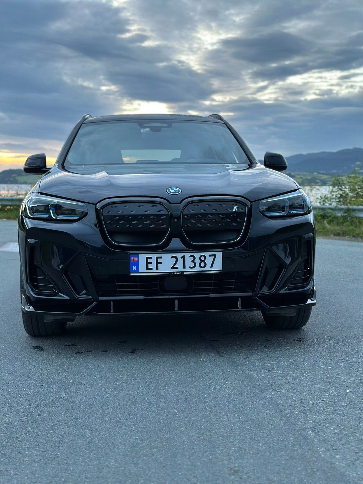 BMW iX3