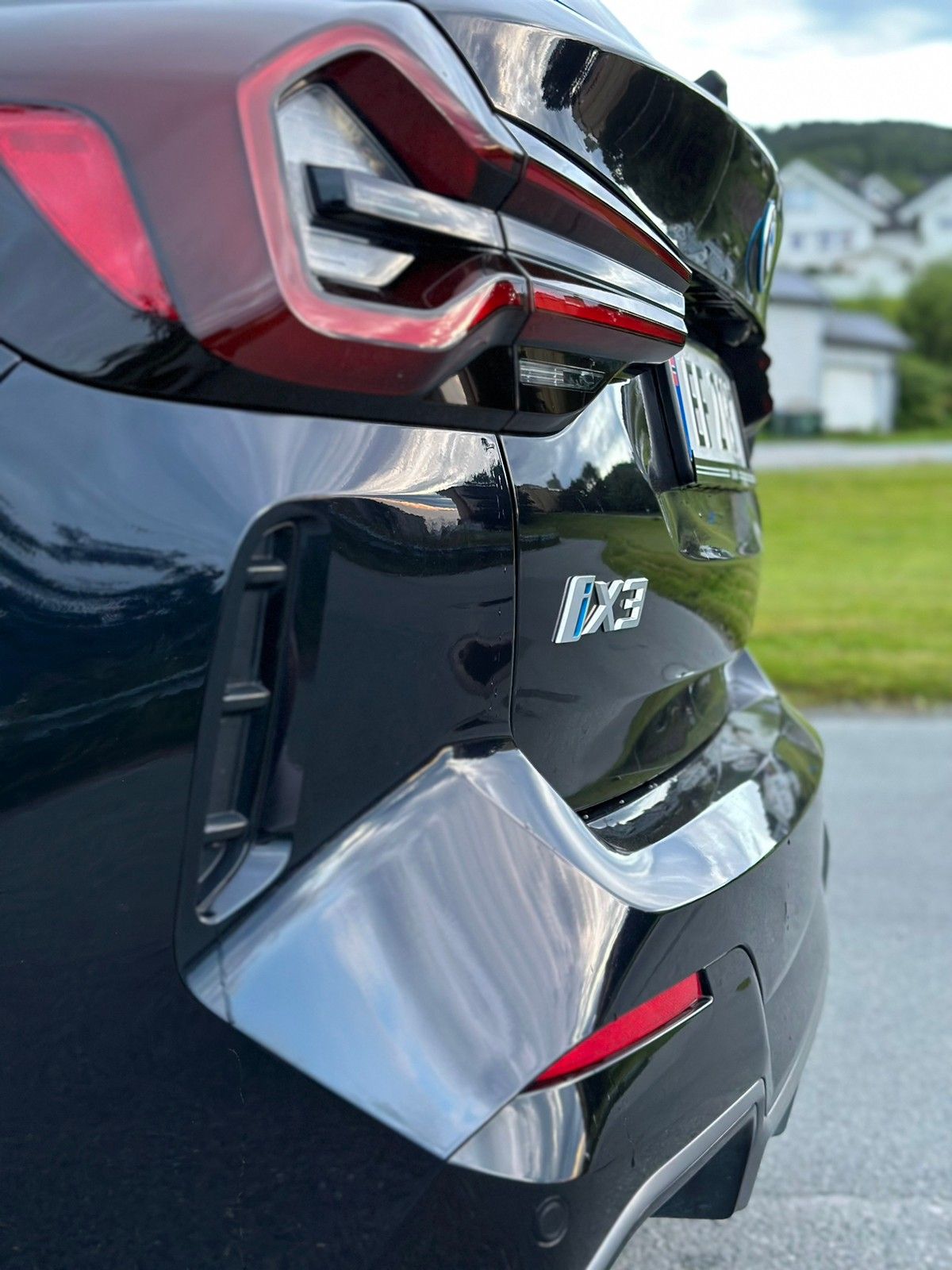 BMW iX3