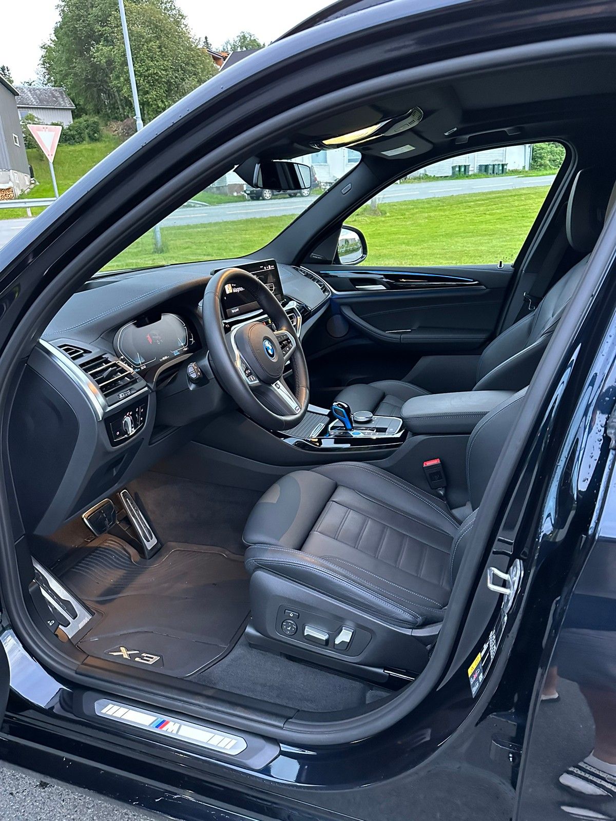 BMW iX3