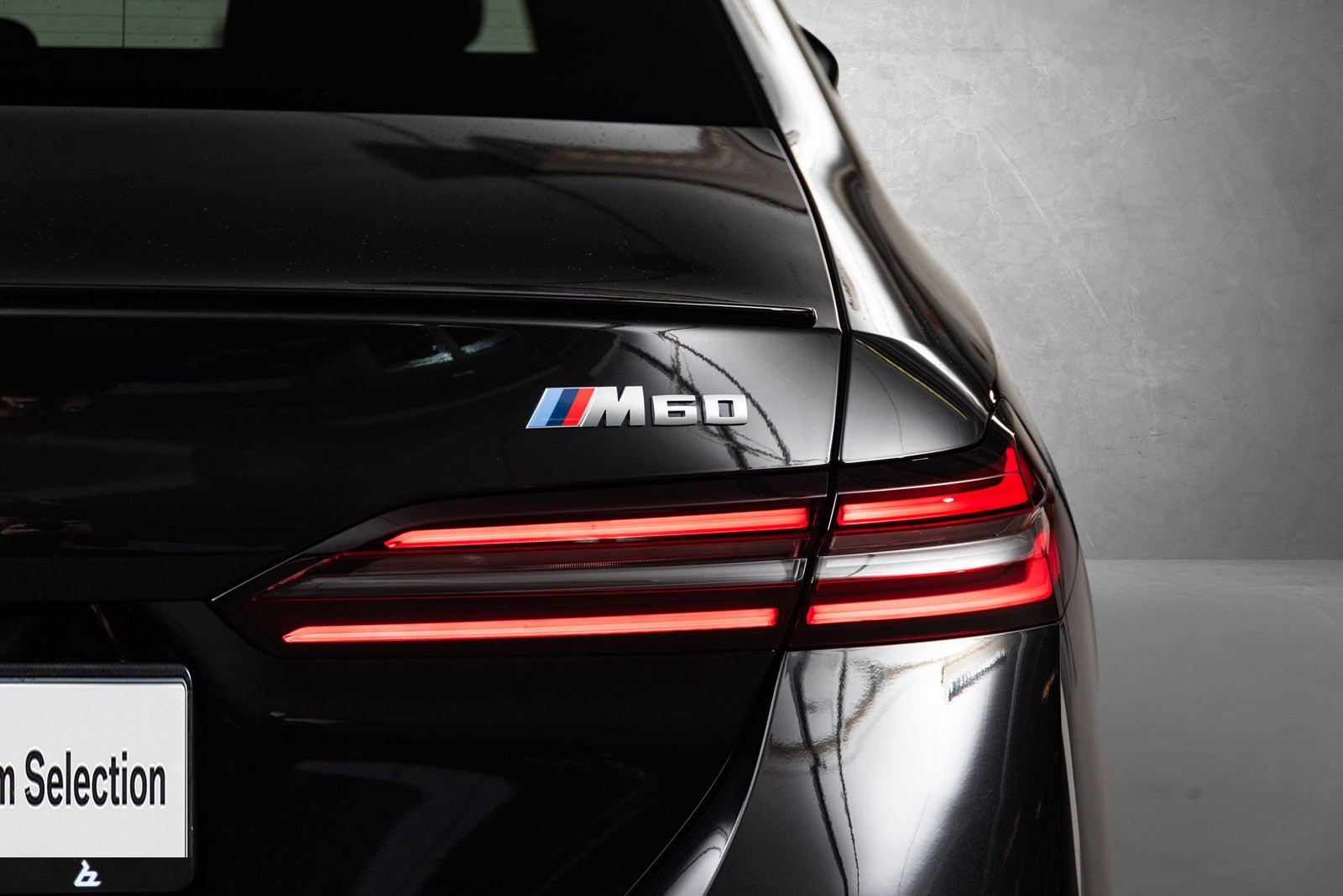 BMW i5 M60