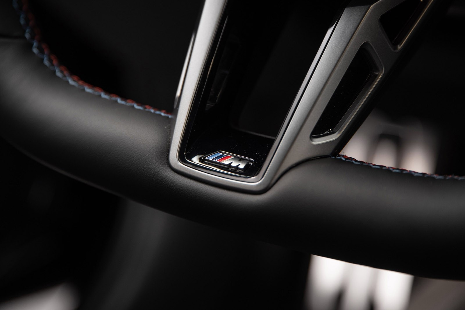 BMW i5 M60