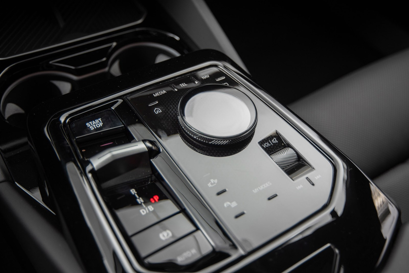 BMW i5 M60