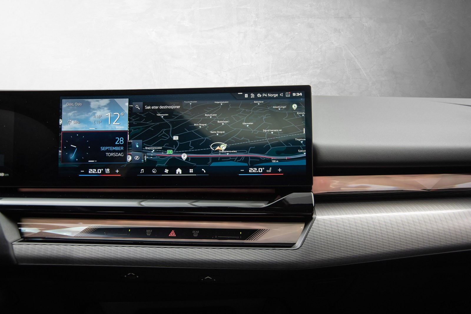 BMW i5 M60