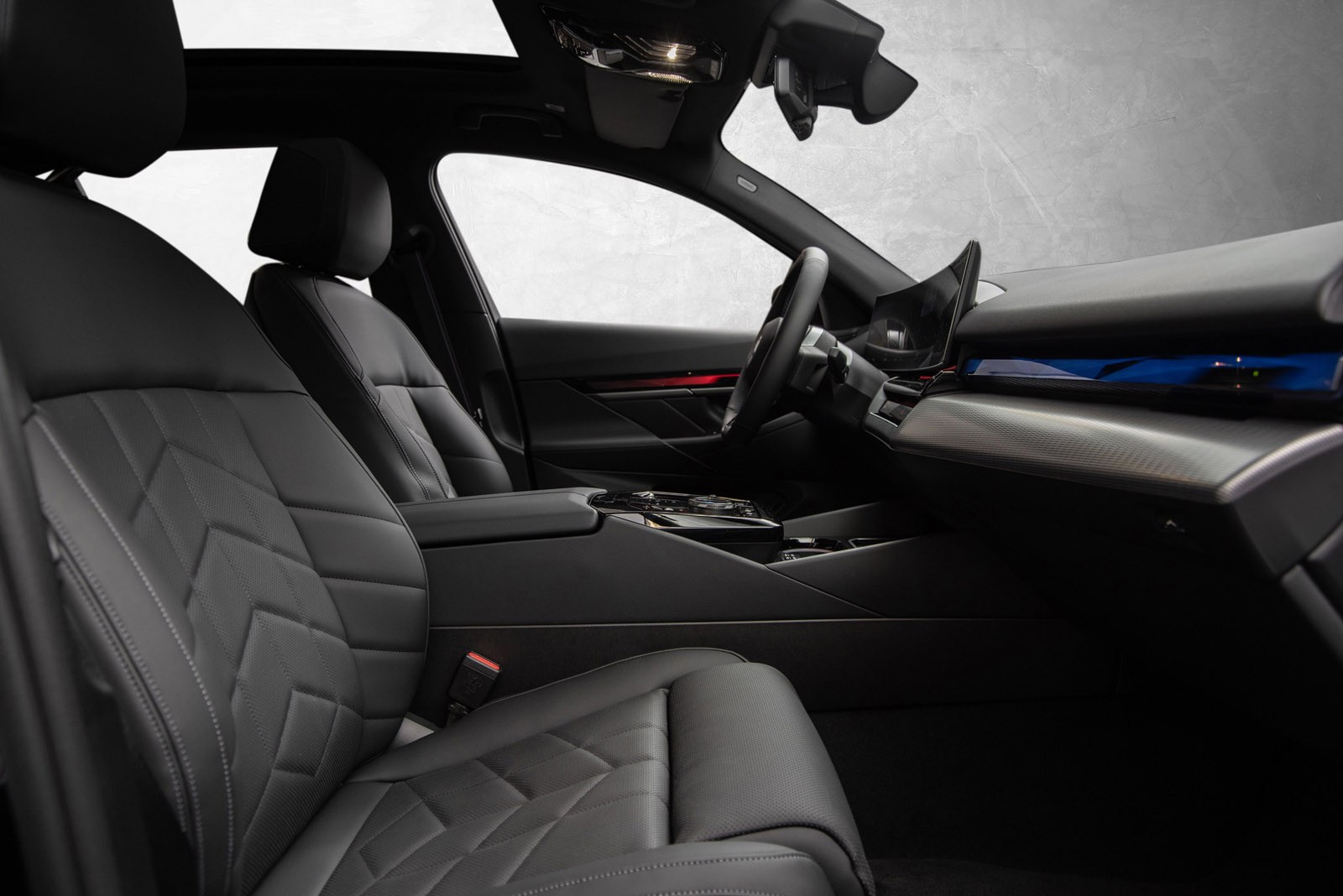 BMW i5 M60