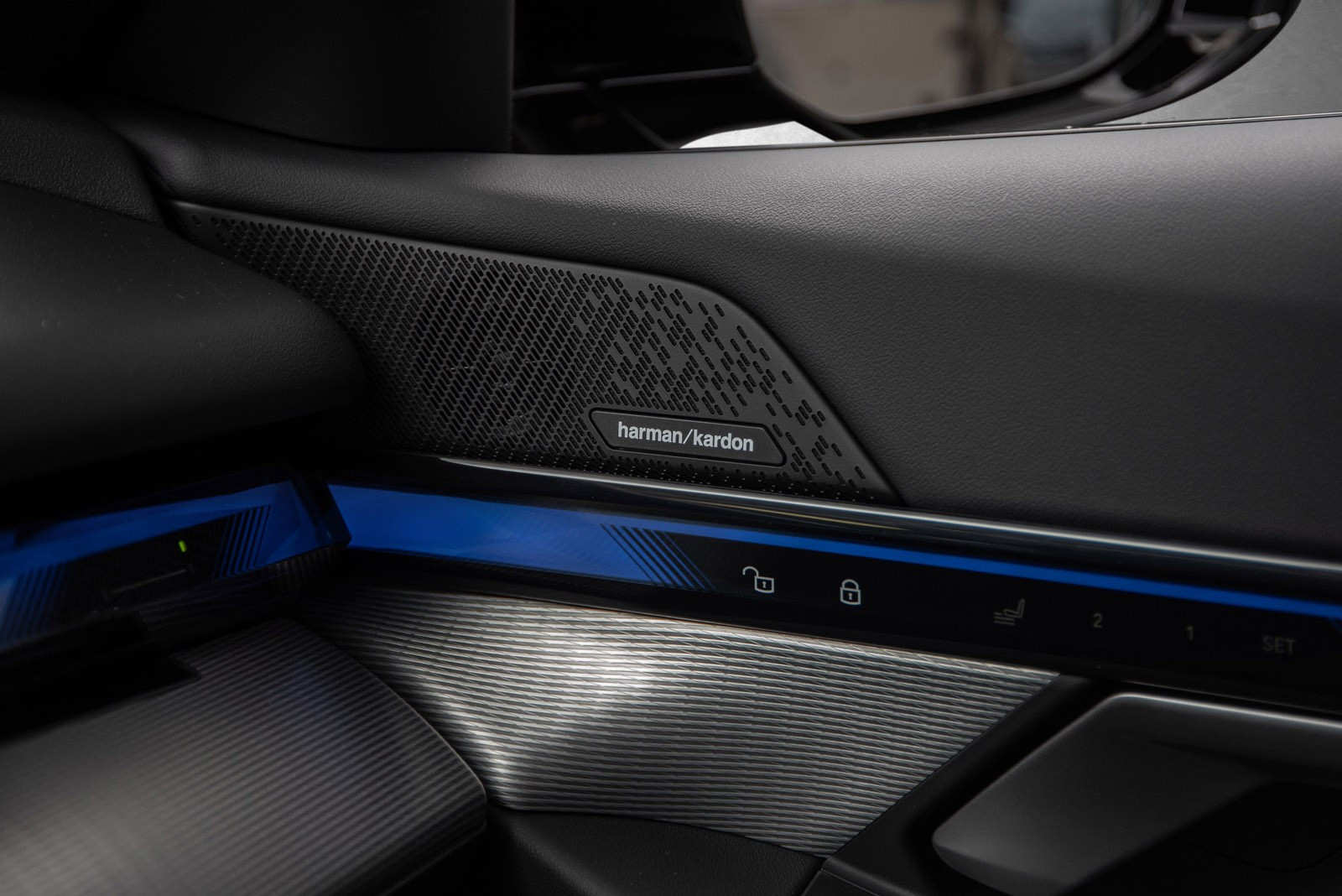 BMW i5 M60