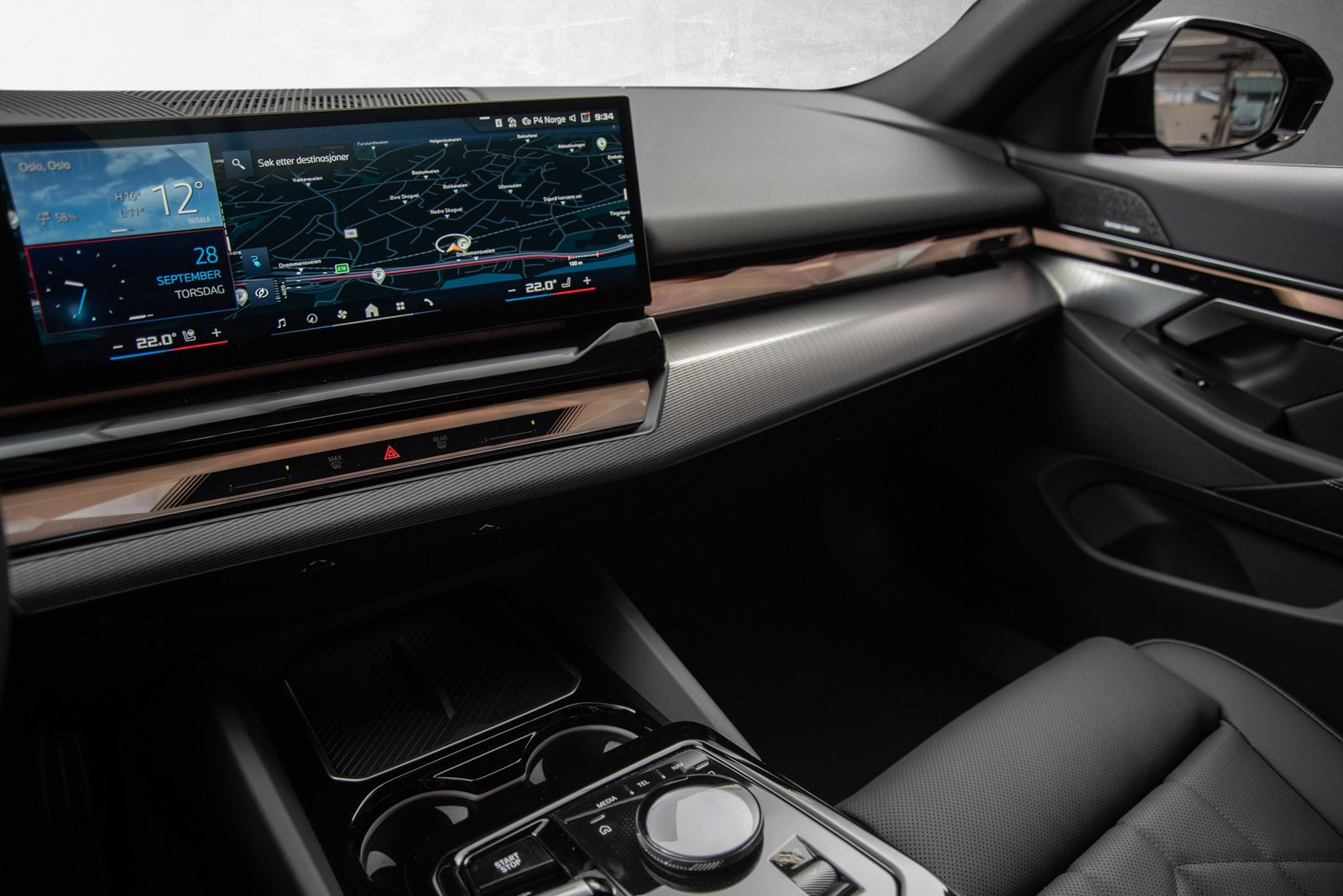 BMW i5 M60