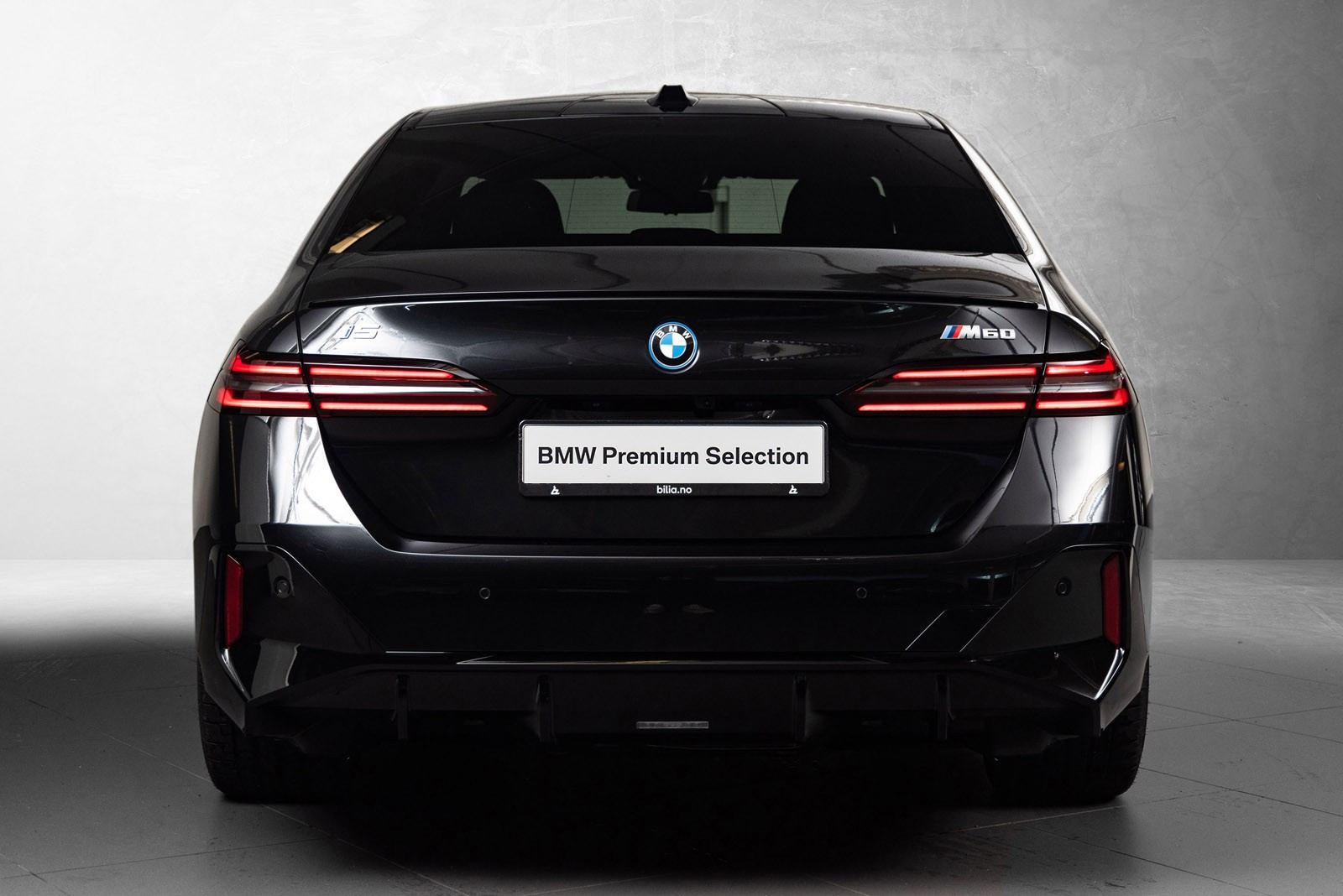 BMW i5 M60