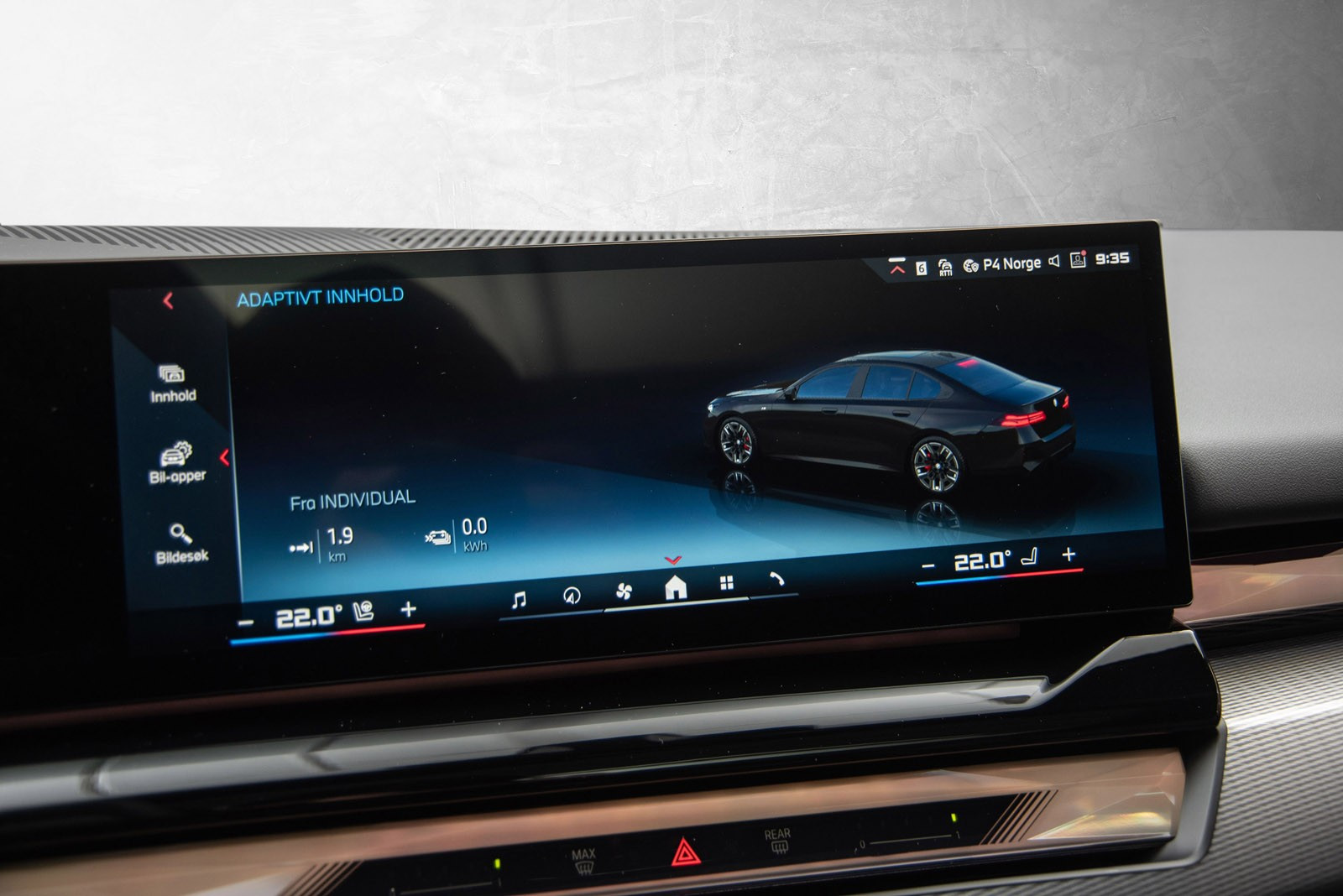 BMW i5 M60