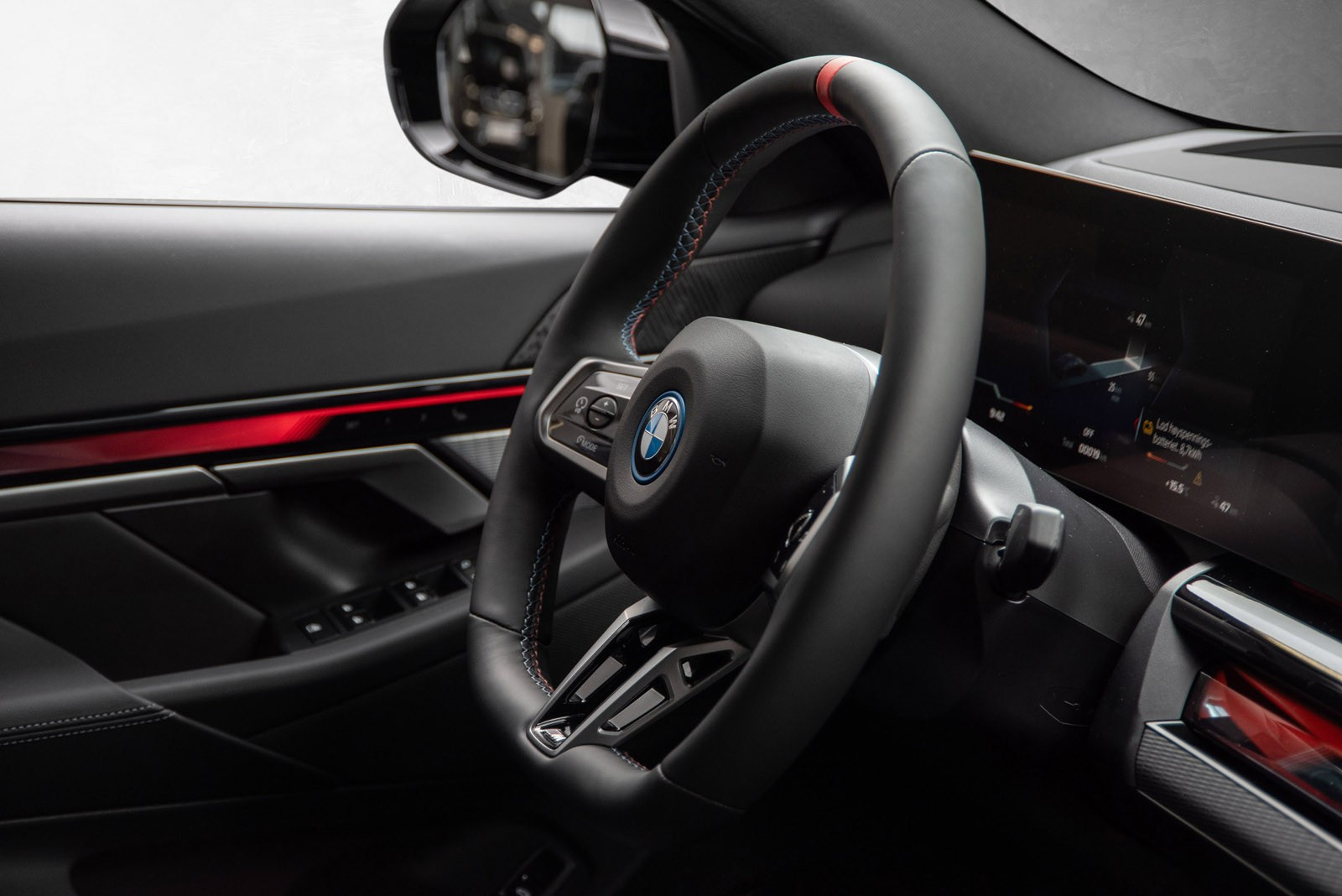 BMW i5 M60