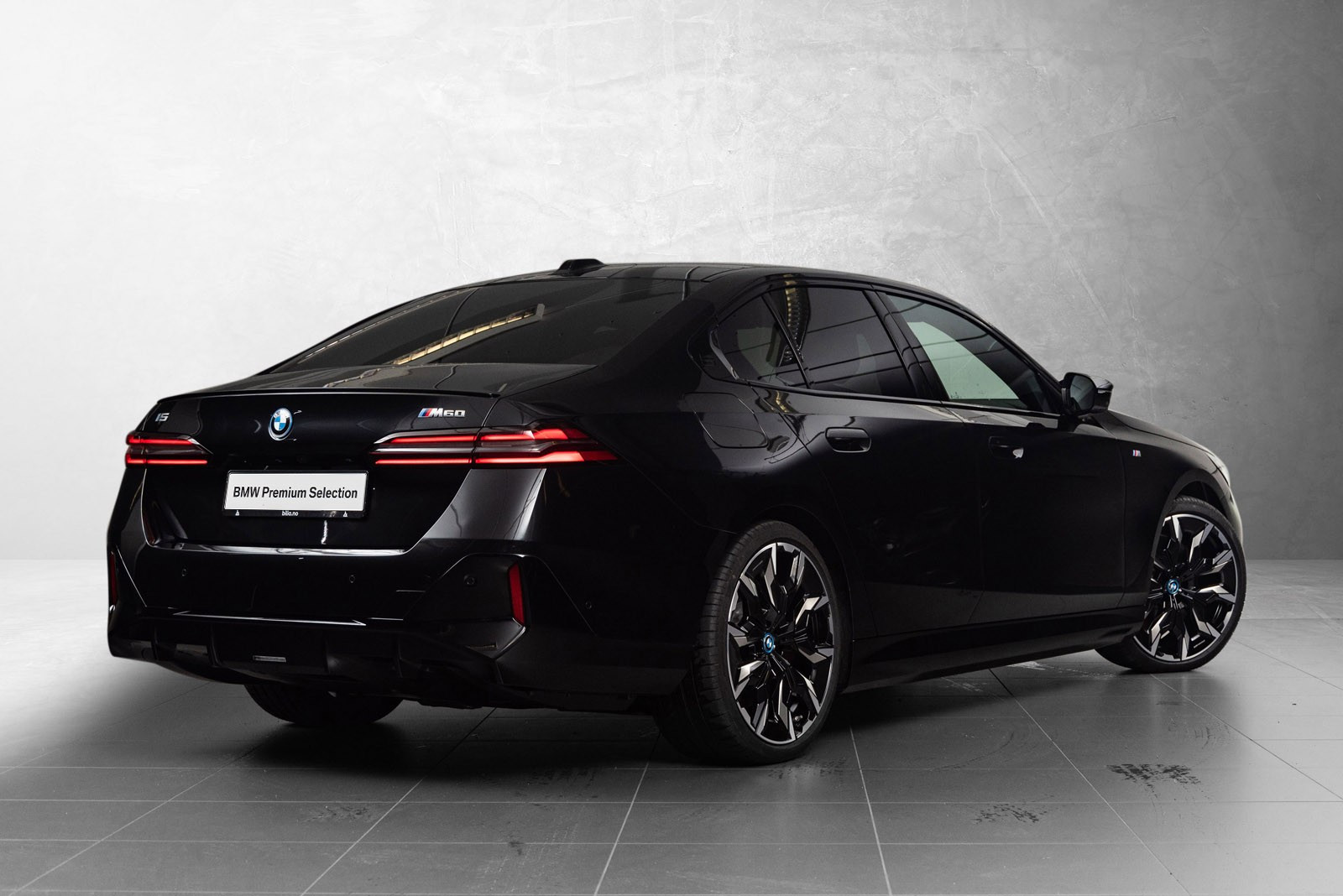 BMW i5 M60