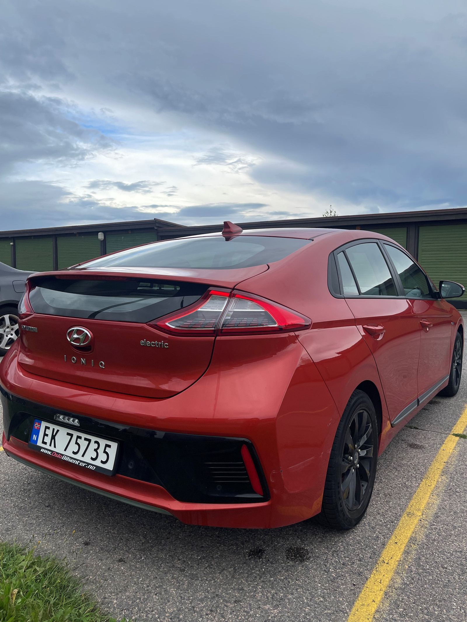 Hyundai IONIQ