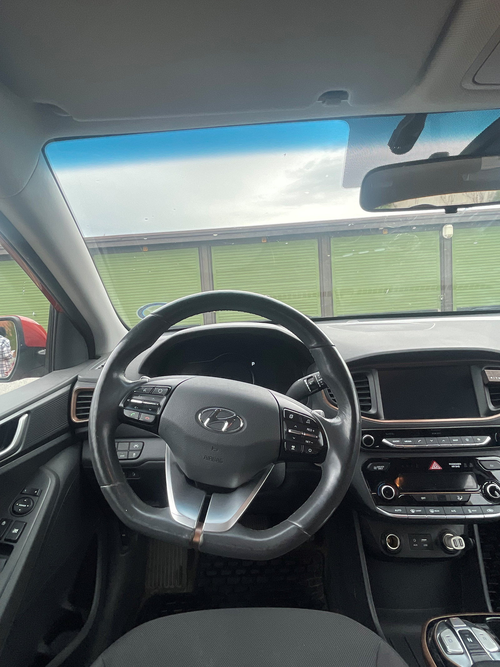 Hyundai IONIQ