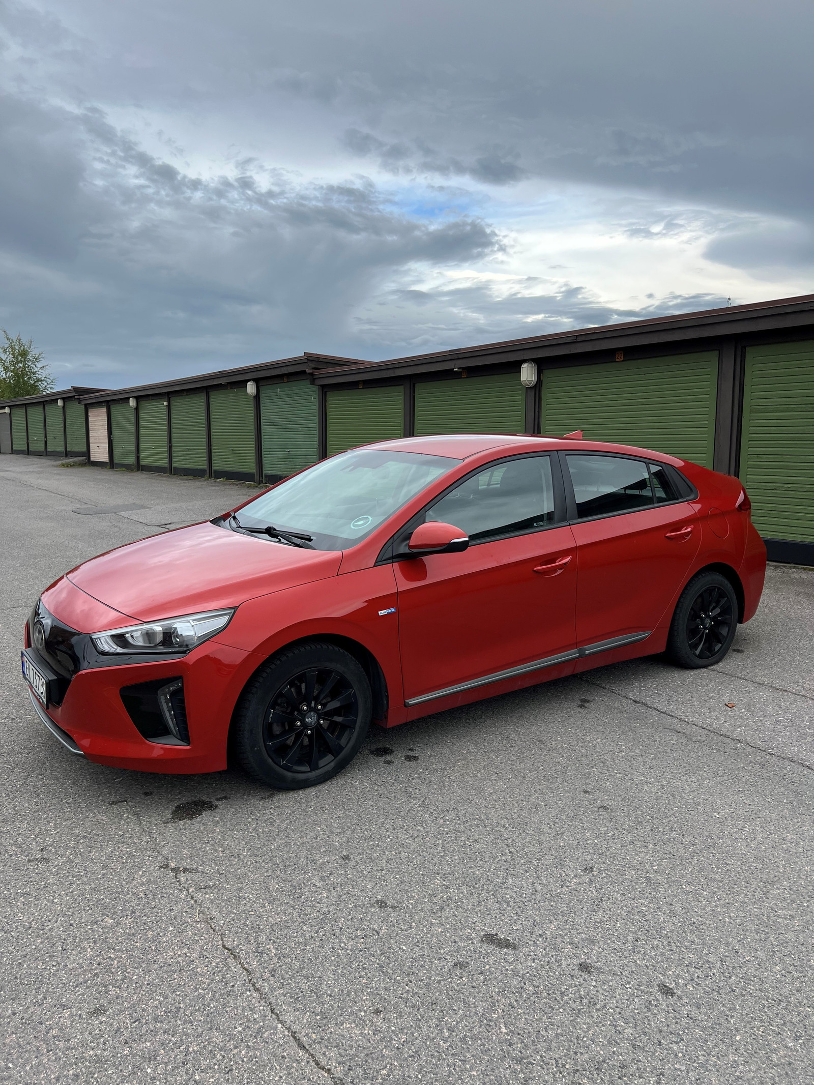 Hyundai IONIQ