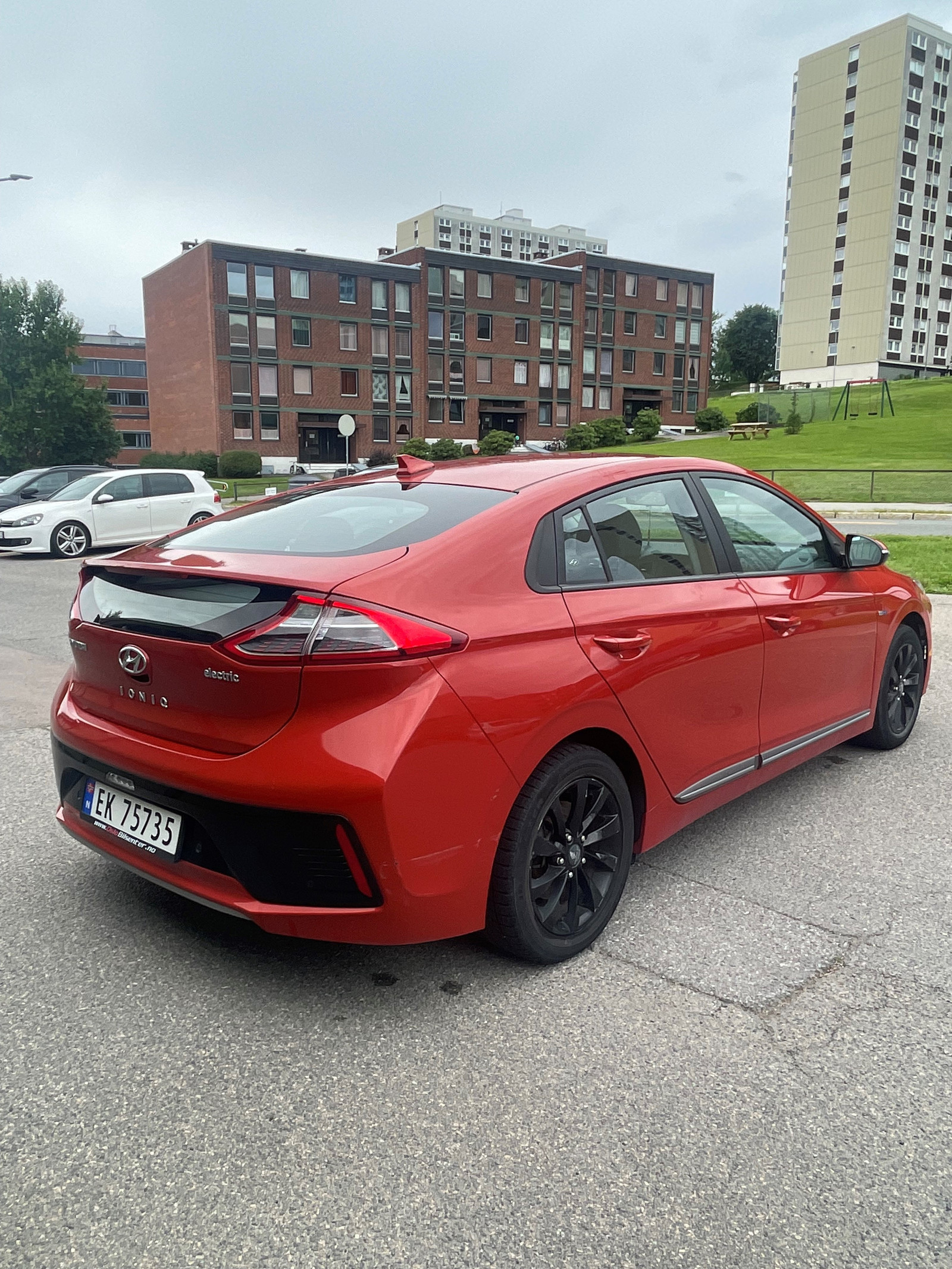 Hyundai IONIQ