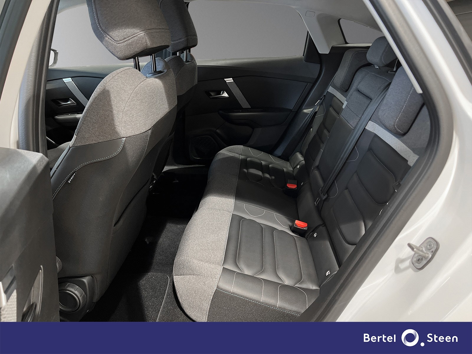 Citroen E-C4