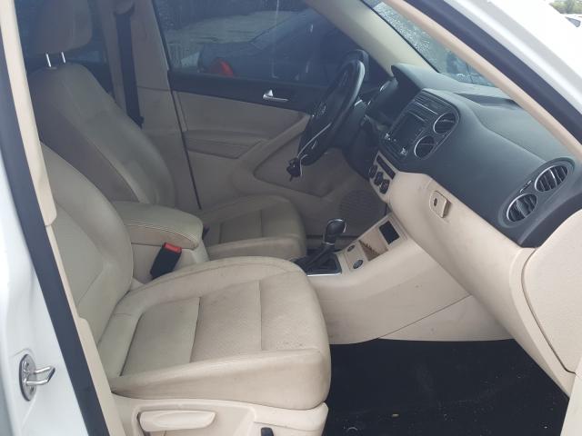 Volkswagen Tiguan S 2015