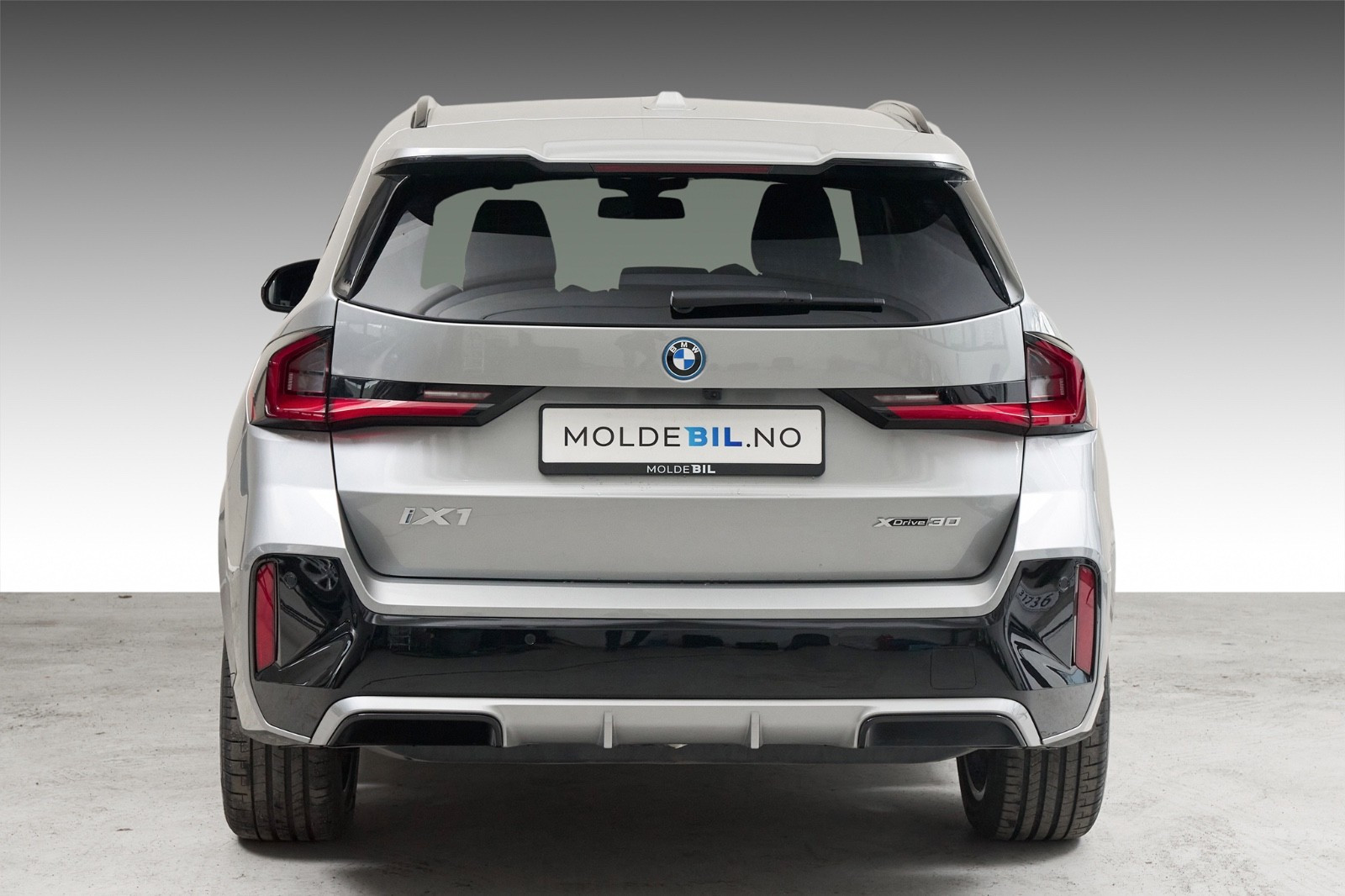 BMW iX1
