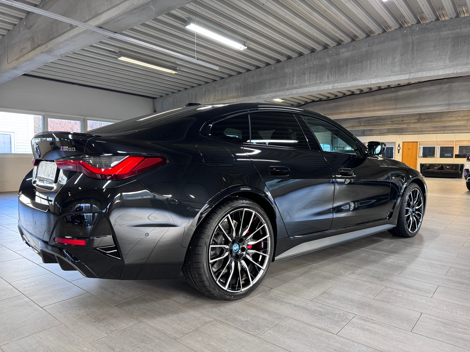 BMW i4 M50