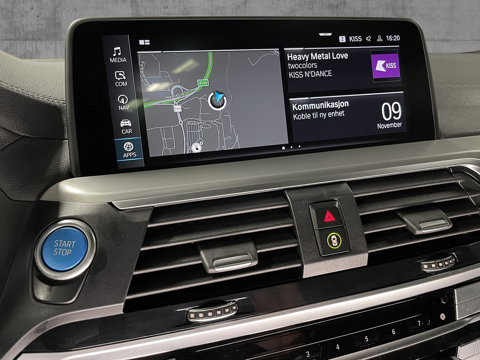 BMW iX3