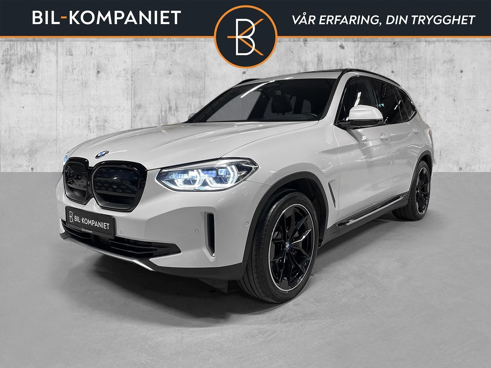 BMW iX3