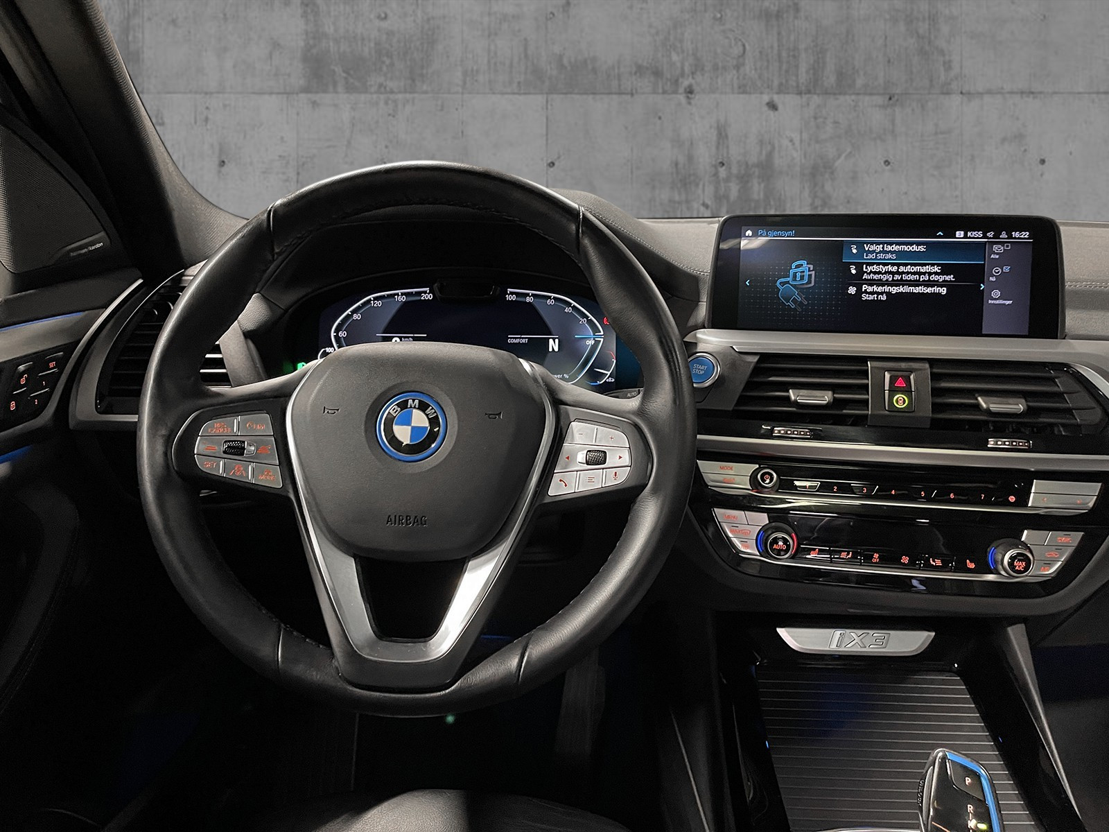 BMW iX3