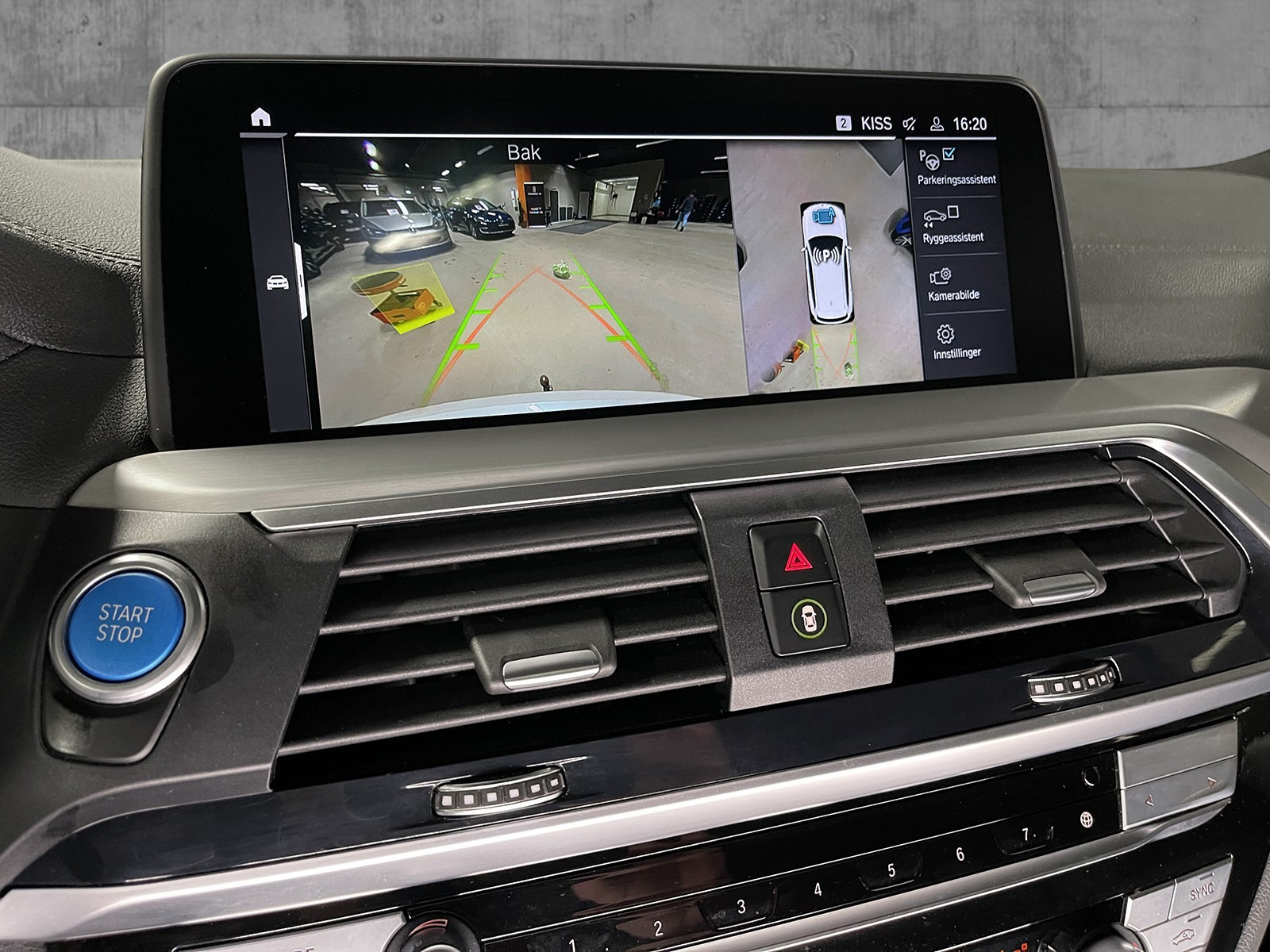 BMW iX3