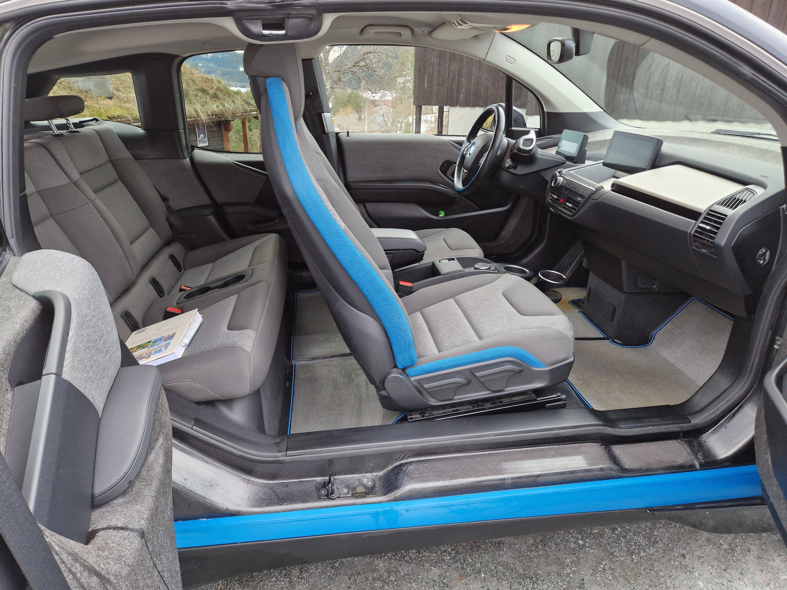 BMW i3