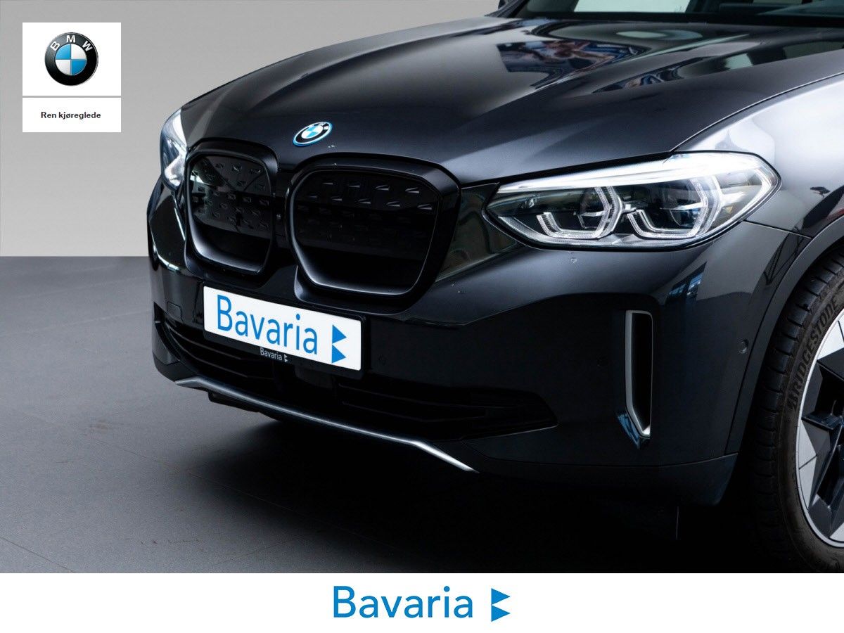 BMW iX3
