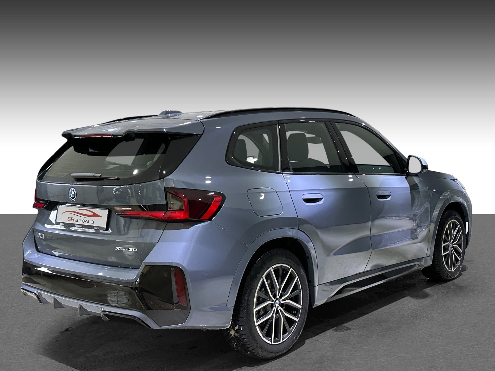 BMW iX1
