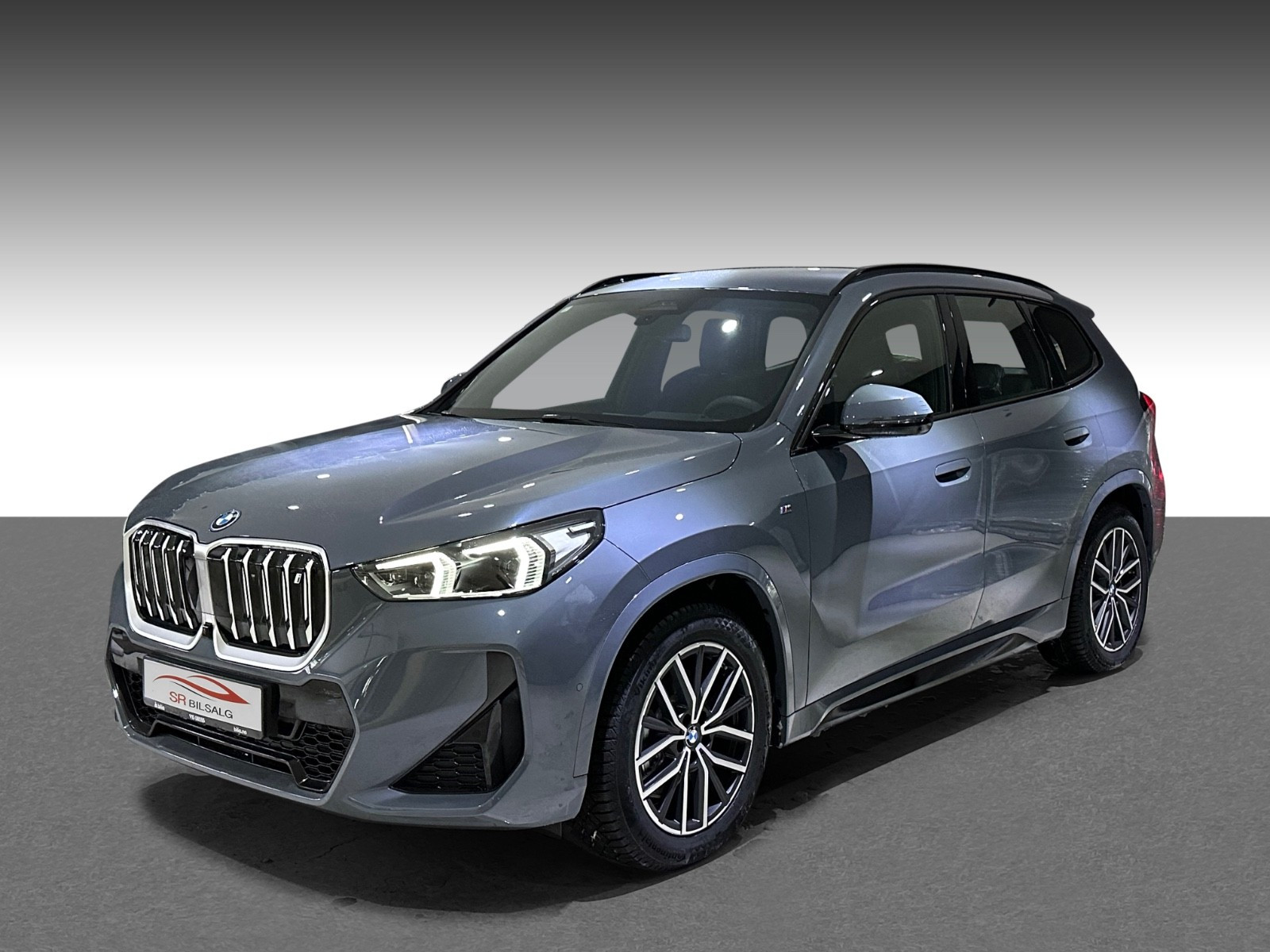 BMW iX1