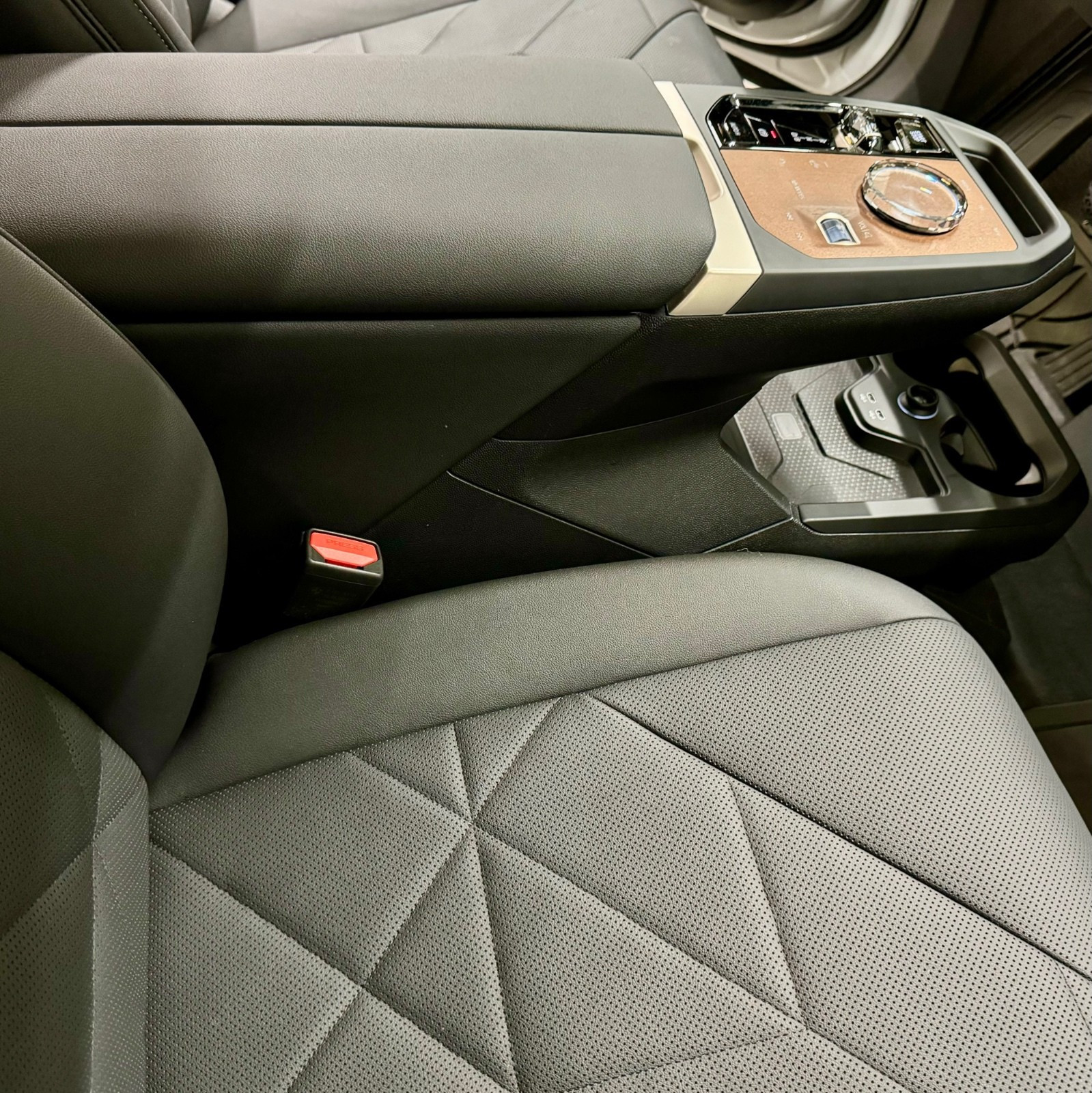 BMW iX xDrive 40