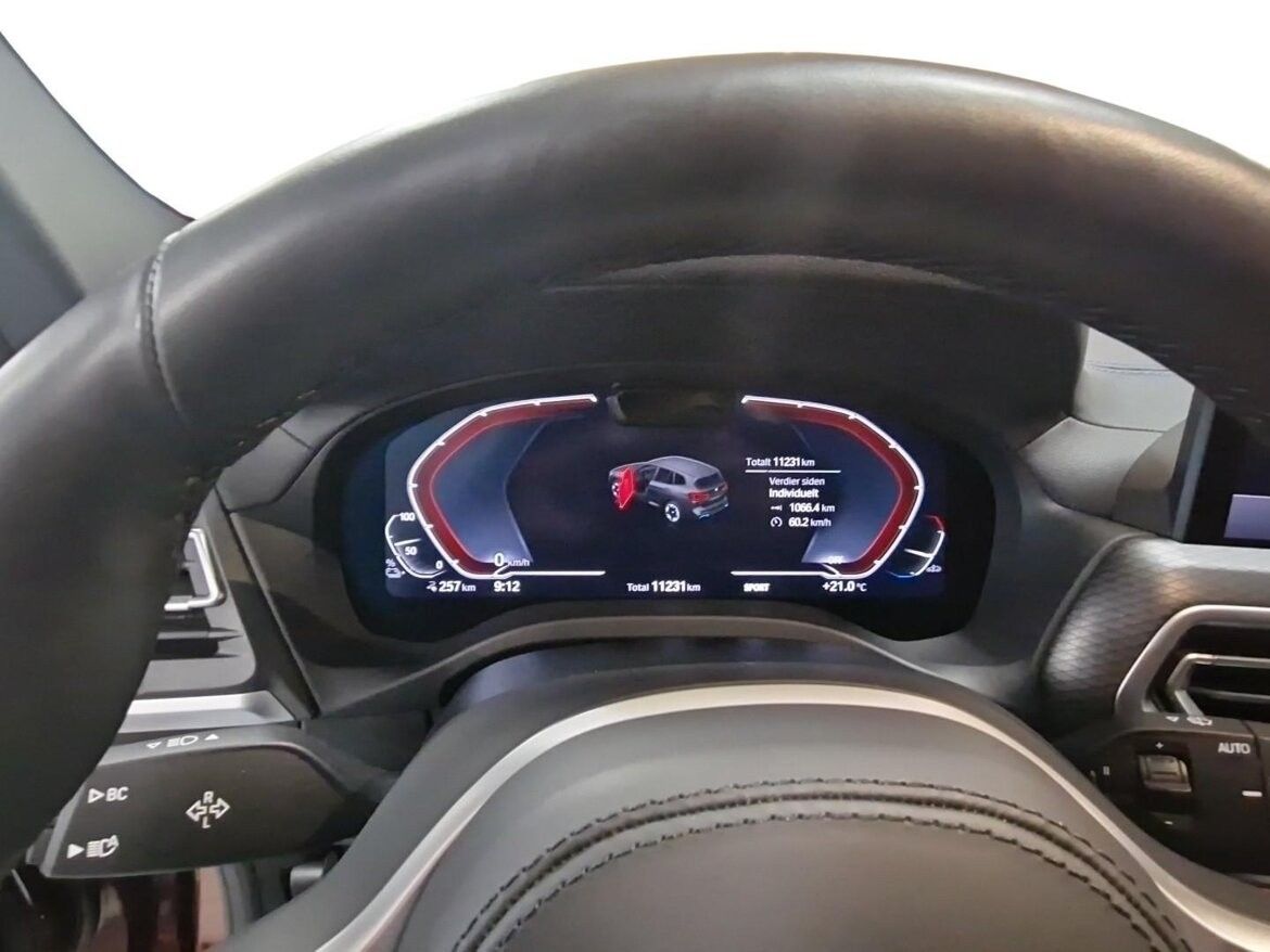 BMW iX3