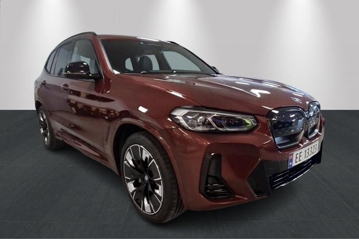 BMW iX3