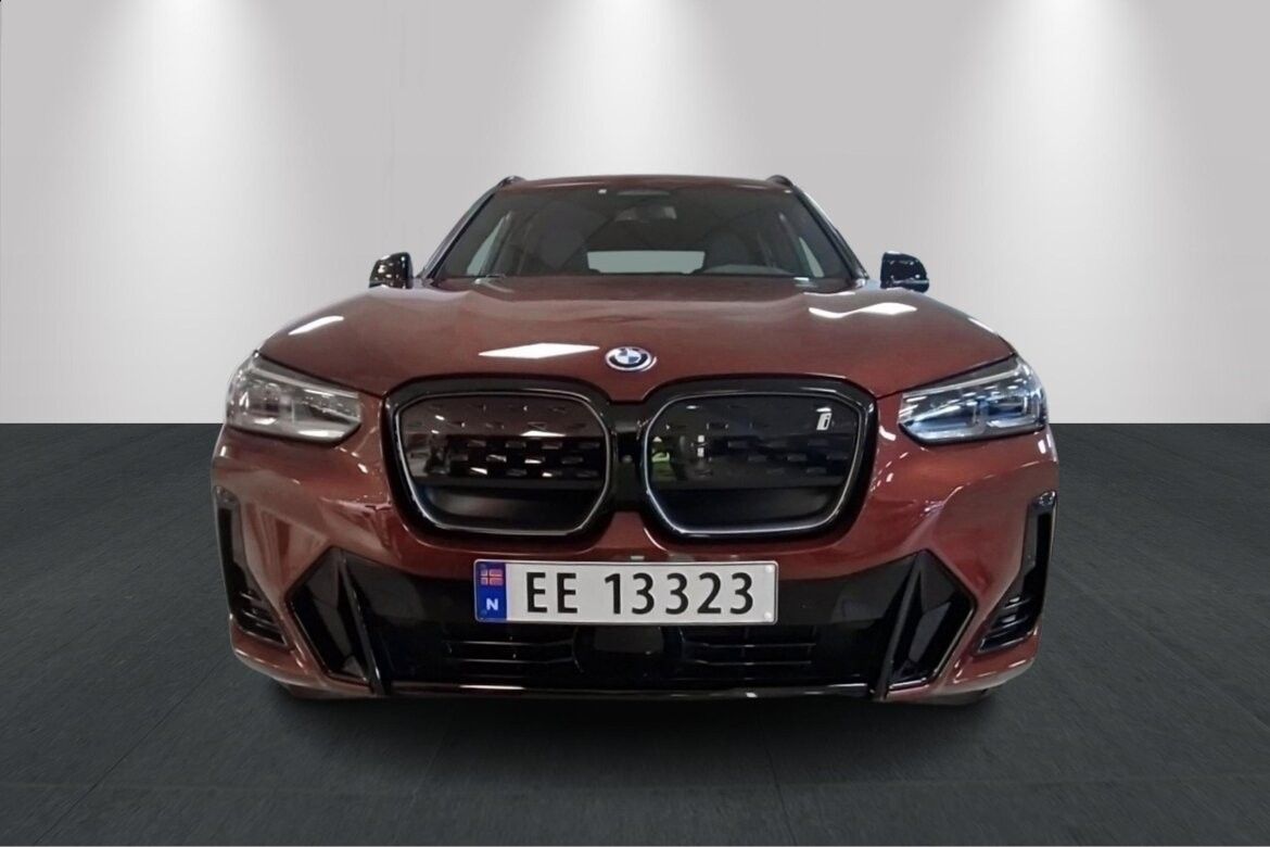 BMW iX3