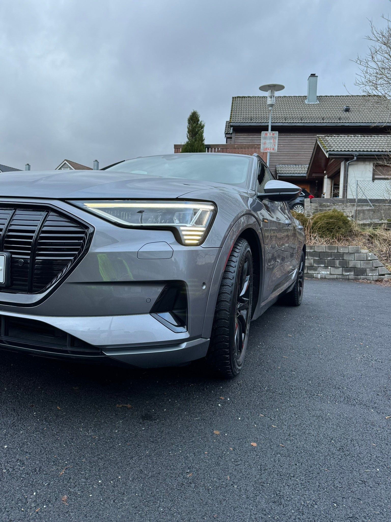Audi e-tron
