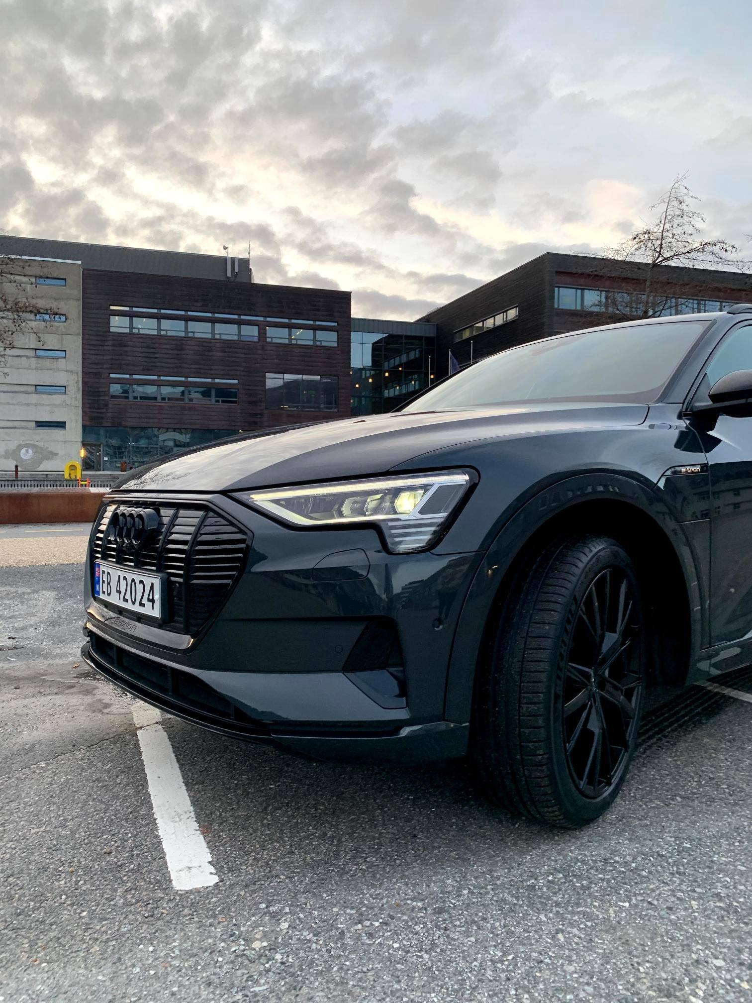 Audi e-tron