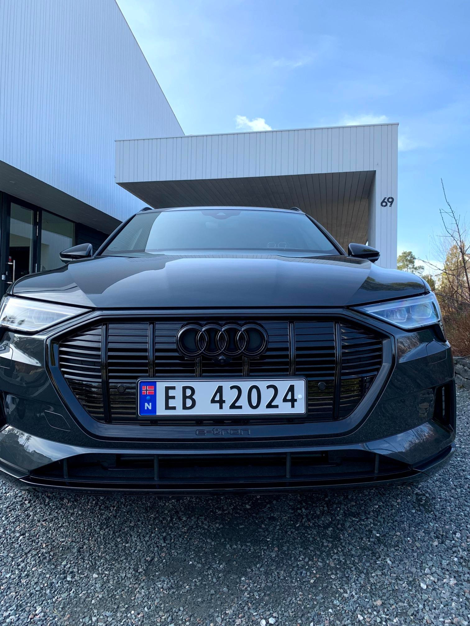 Audi e-tron