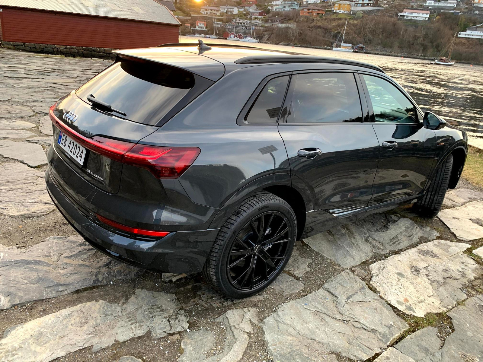 Audi e-tron