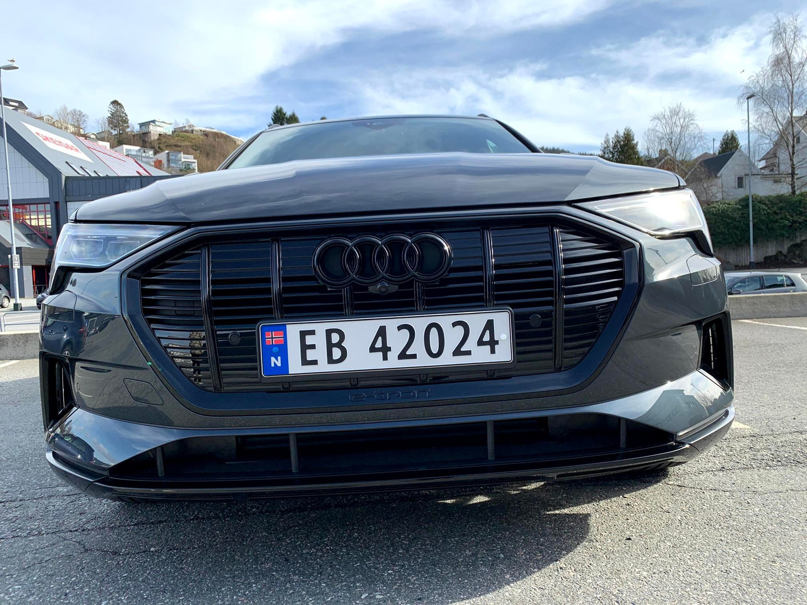 Audi e-tron