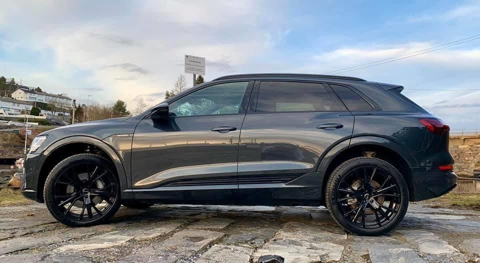 Audi e-tron