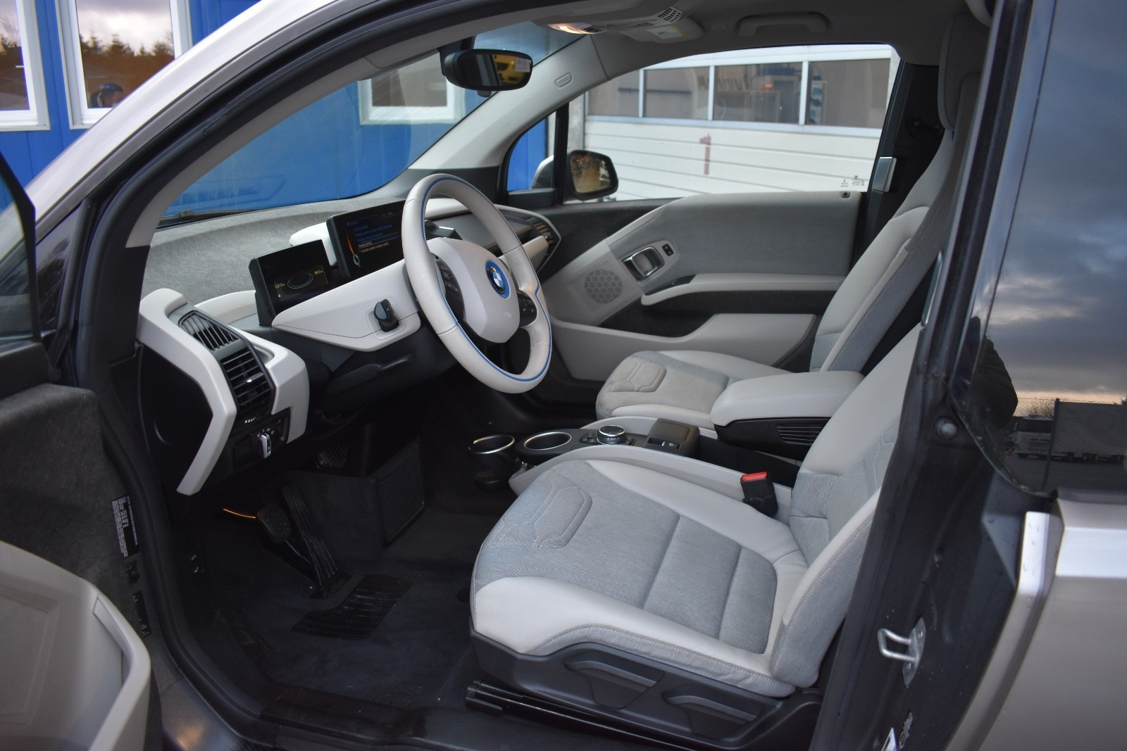 BMW i3