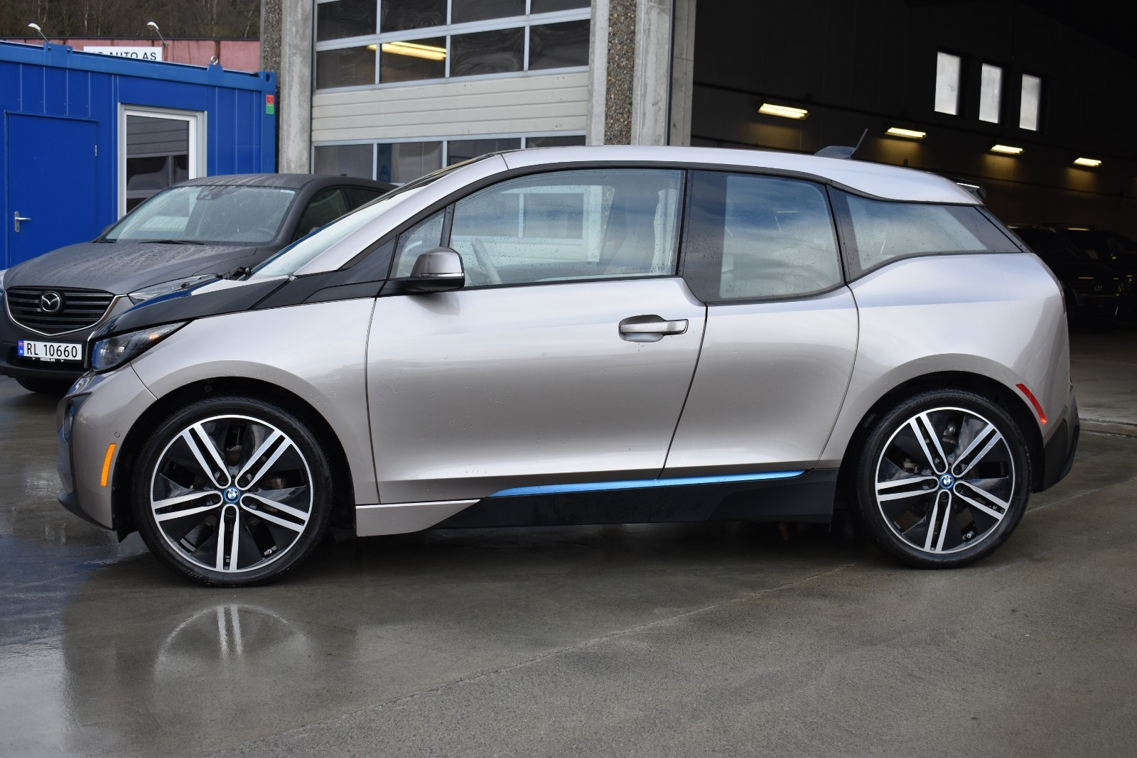 BMW i3