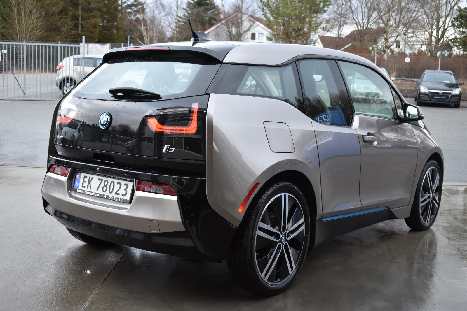 BMW i3