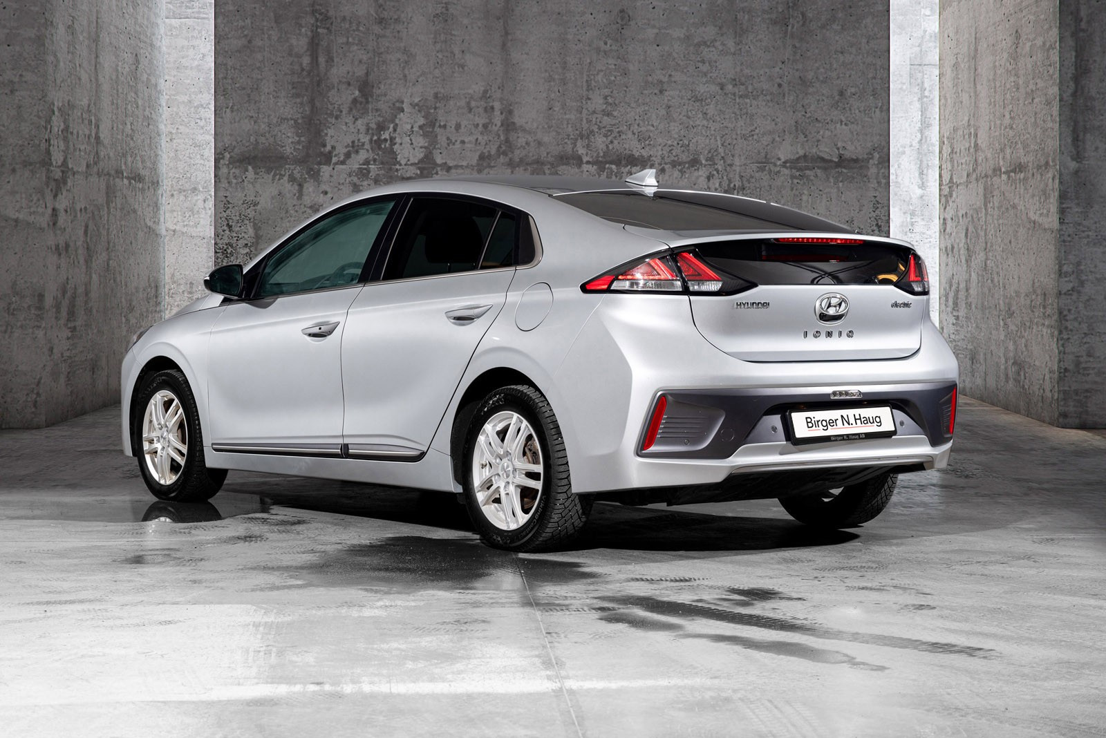 Hyundai IONIQ