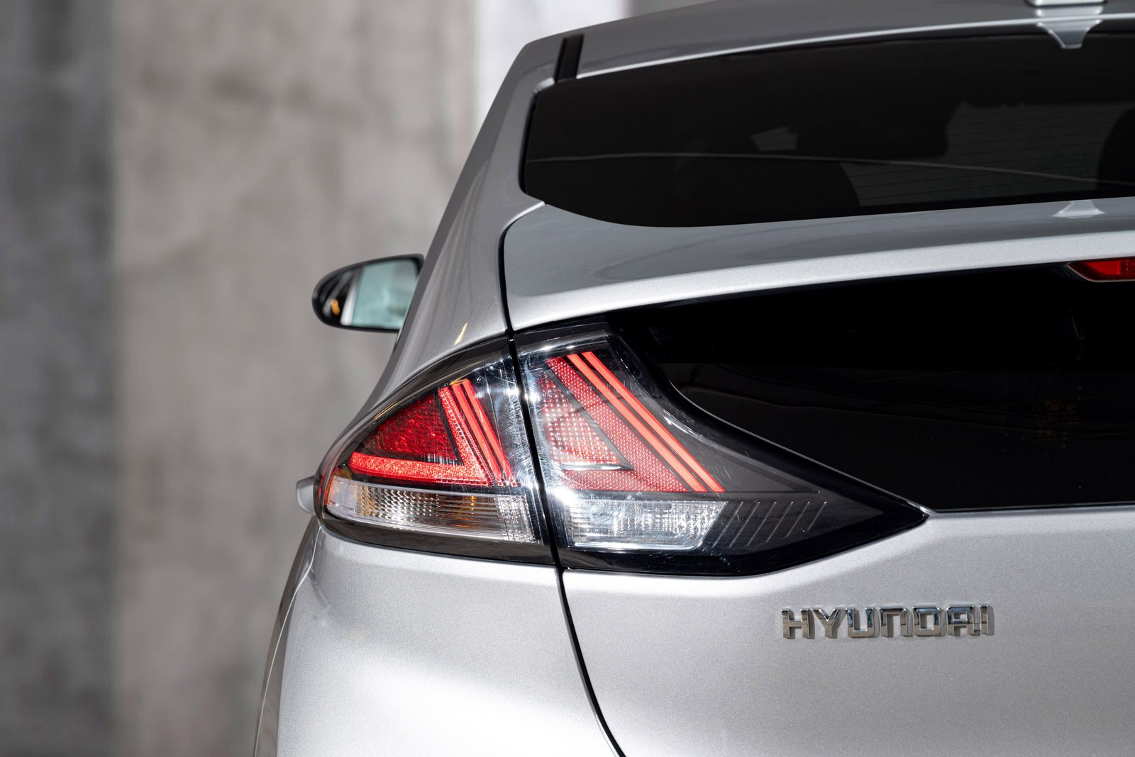 Hyundai IONIQ