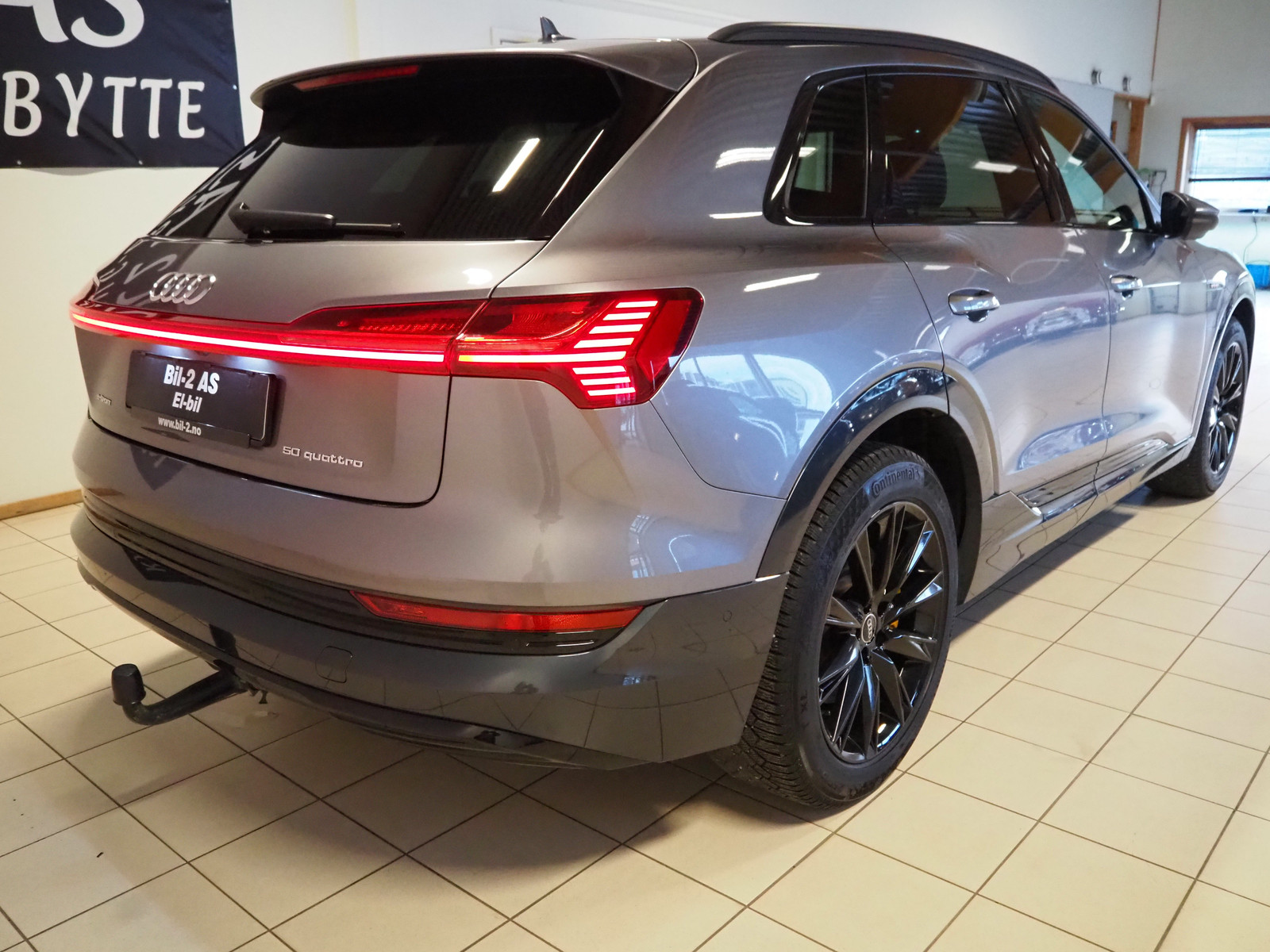 Audi e-tron